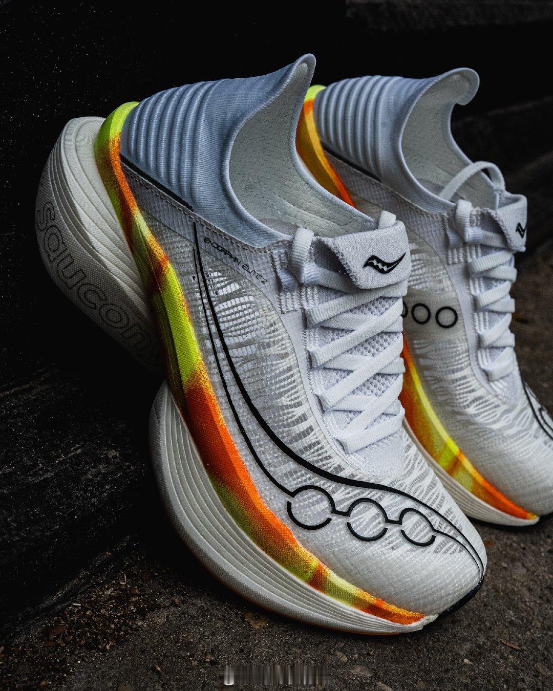 索康尼啡翼 Saucony Endorphin Elite 2  