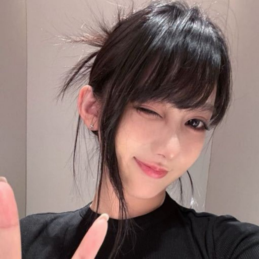 都美竹被法院公开判决都美竹仍拒不道歉这都不封号？头像来看，确实是很懂得如何操纵舆
