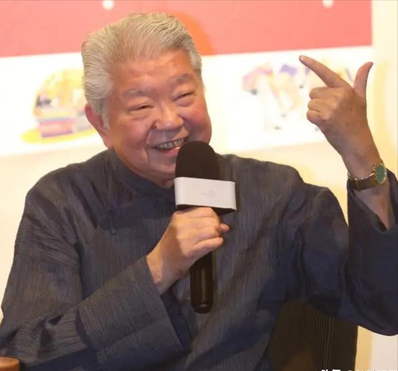 [微风]83岁的香港才子蔡澜语出惊人，他说道：“人到晚年，躺在床上才想明白，拖垮