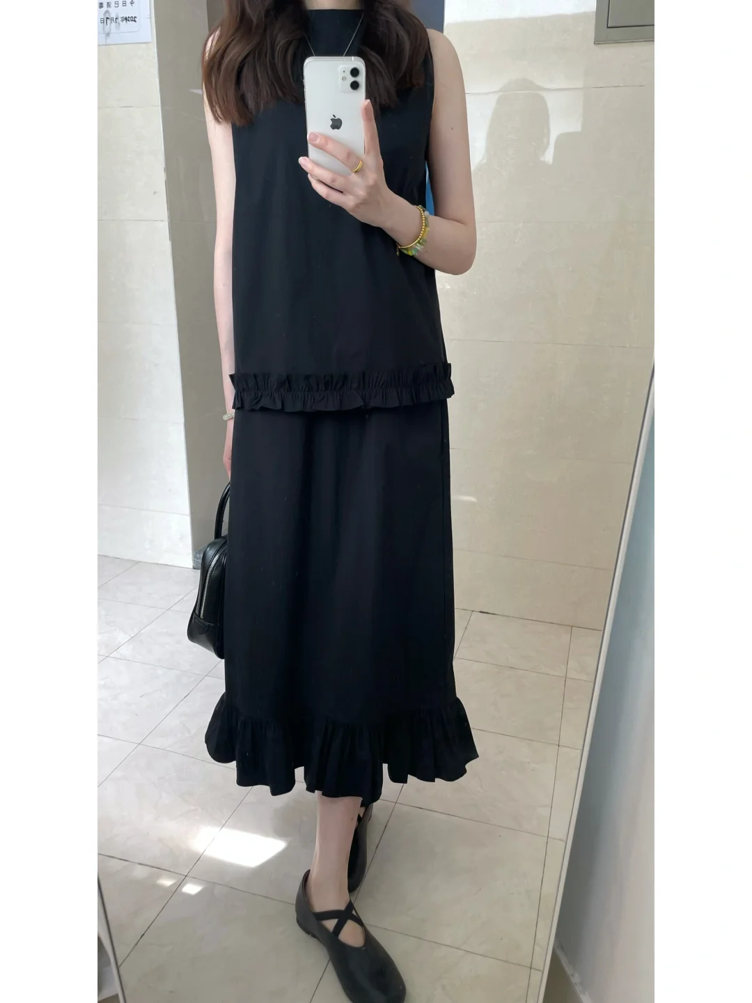 周末的黑色系穿搭