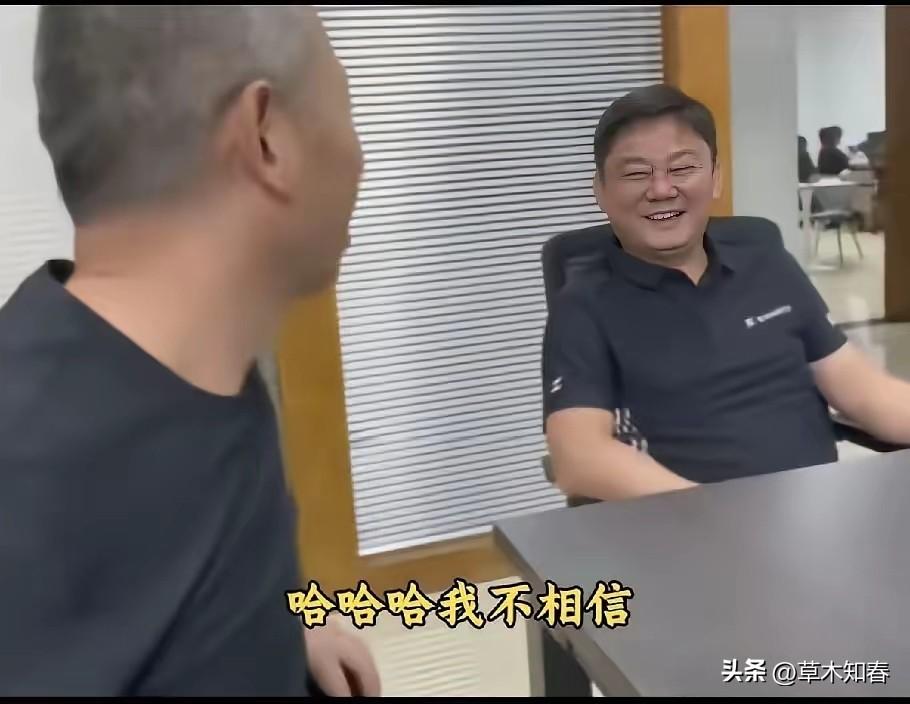 张雪的师傅牙哥跑到重庆找张雪要求免费送他一台机车820RR，张雪马上就答应了，但