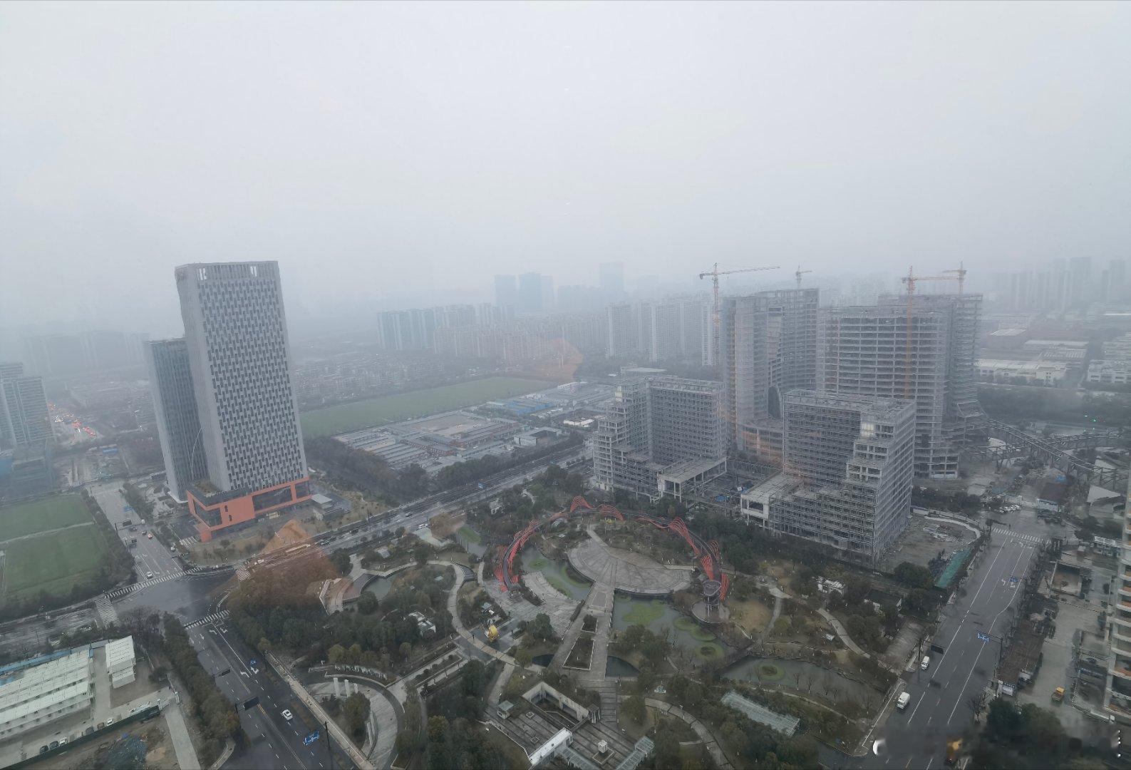 杭州bye，回家了，每次这种大型活动之后，飞机上的金卡，白金卡都特多[允悲] ​