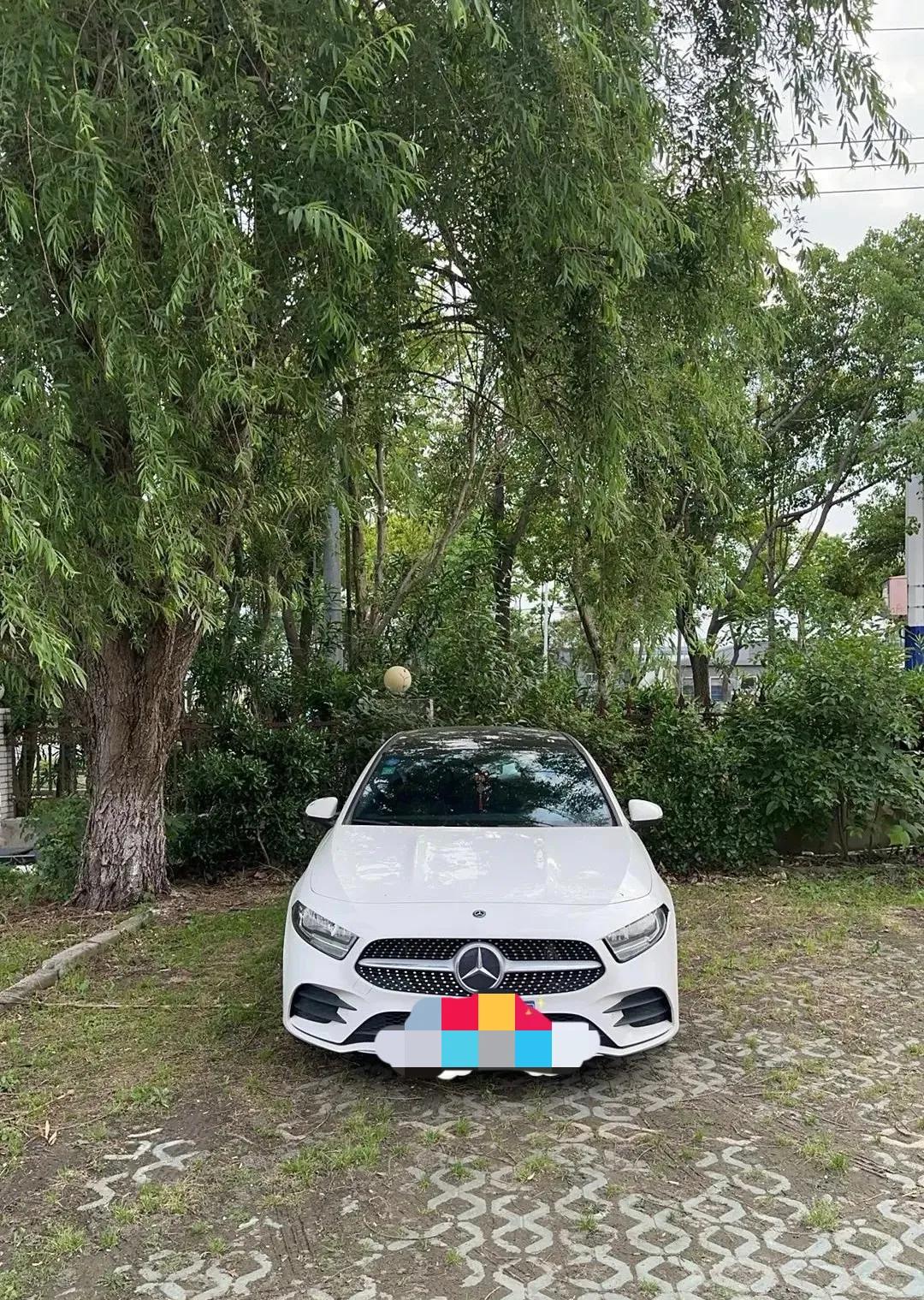 我想问问大家，男生开奔驰A系真的很丢人吗？当年好歹落地20多万，自从买了这车，每