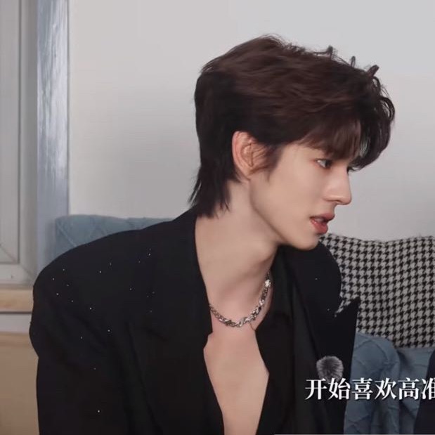 帅我一大跳……奥利咋这么好看 