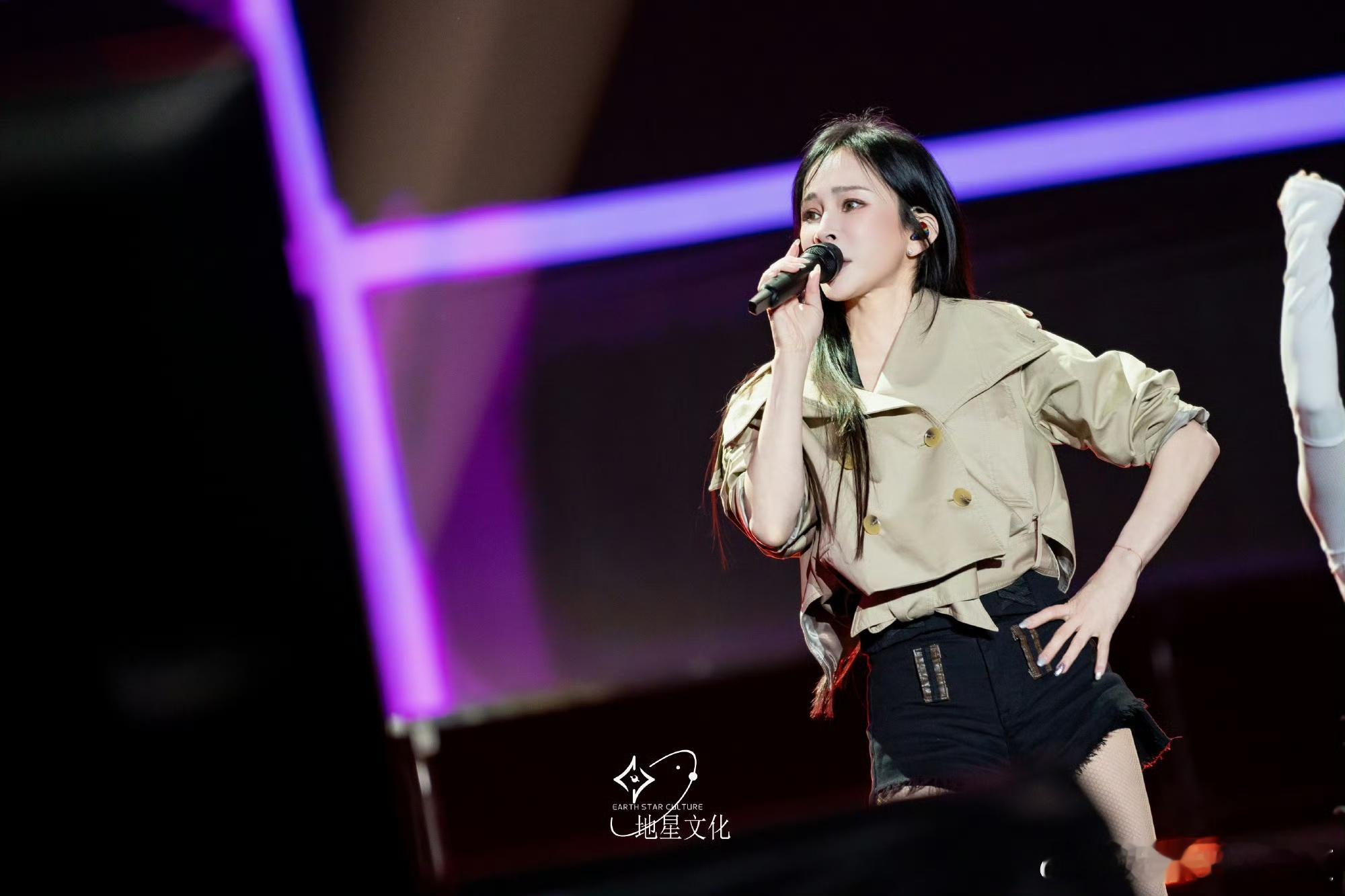 重庆缪斯女王演唱会开票 官宣即王炸的神仙演唱会今日开票！张靓颖、张韶涵、喻言、黄