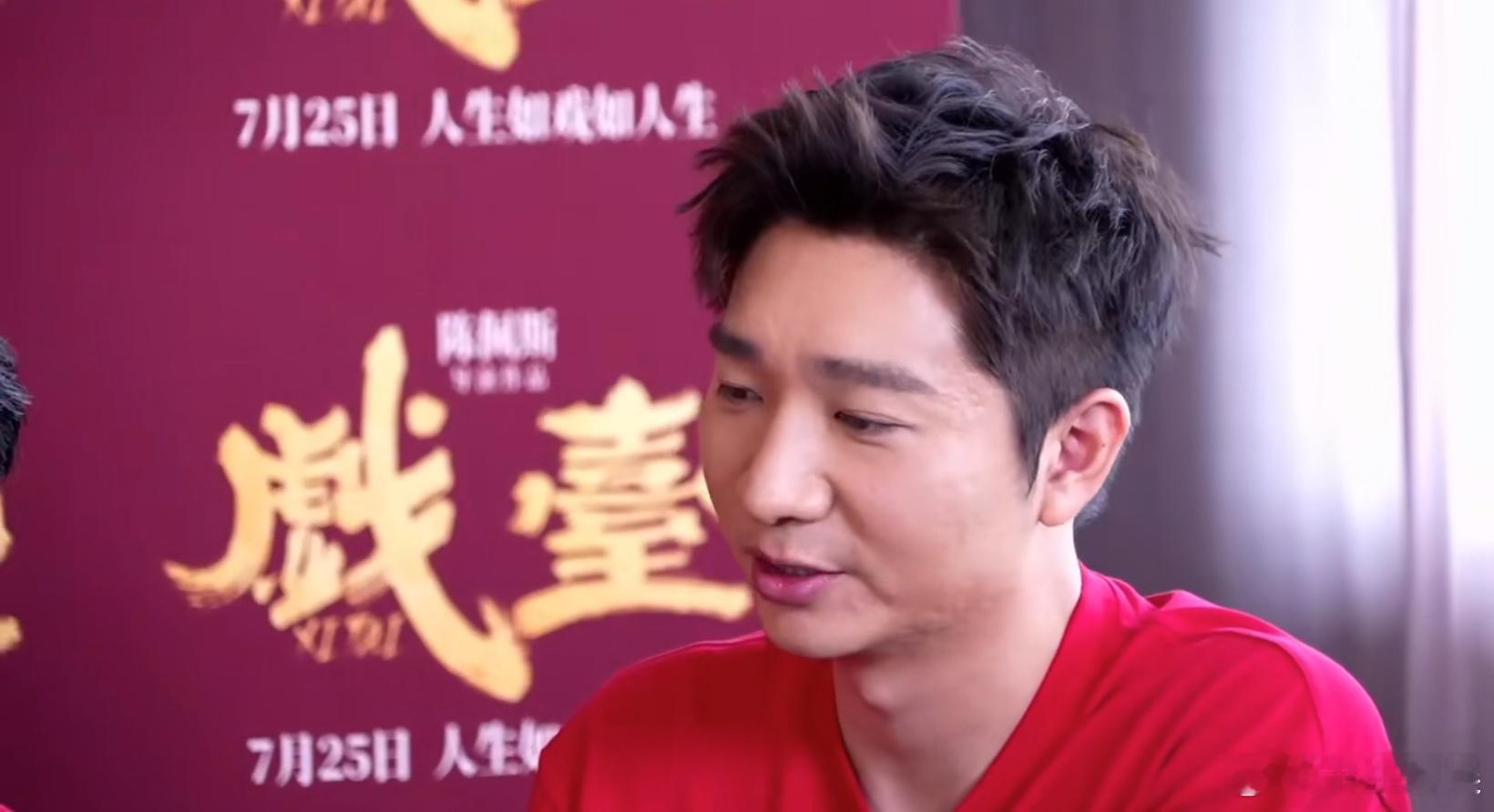 陈佩斯力邀陈丽君唱戏台片尾曲陈丽君的实力真可谓是有目共睹，《戏台》片尾曲由她演唱