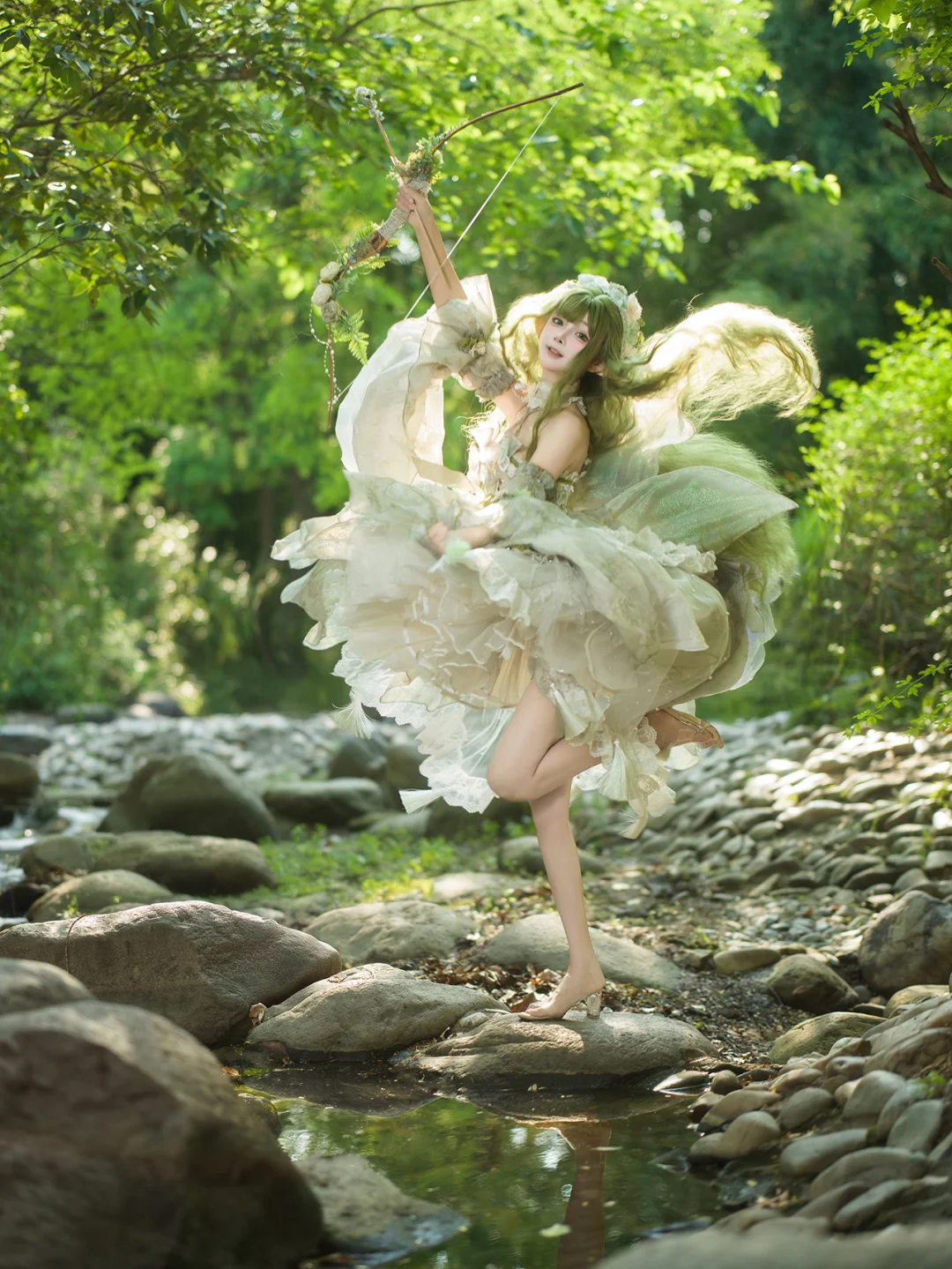 “沉溺于仲夏 坠入绿色的梦🧚”