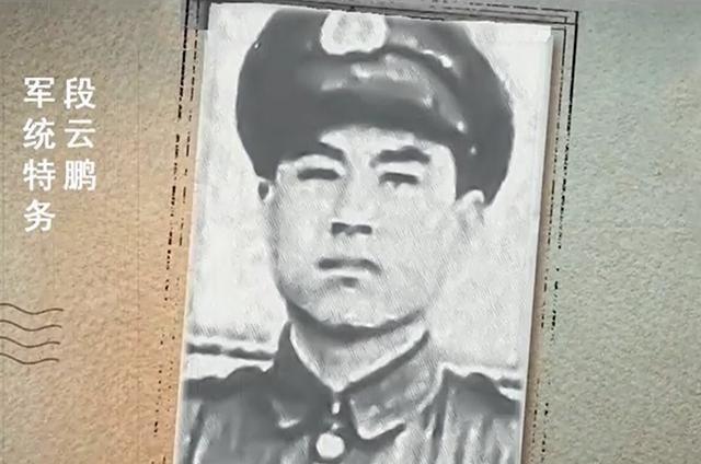 1946年的一个夜晚，叶剑英宅子里进了贼，警卫迅速展开追捕，枪法最准的警卫“啪”