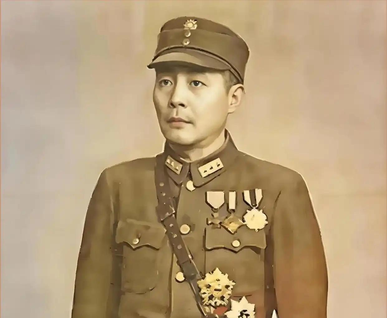 1938年，戴笠手下王牌特务诬告上将钱大钧通共，钱大钧冲进军统站当场枪毙，戴笠隐