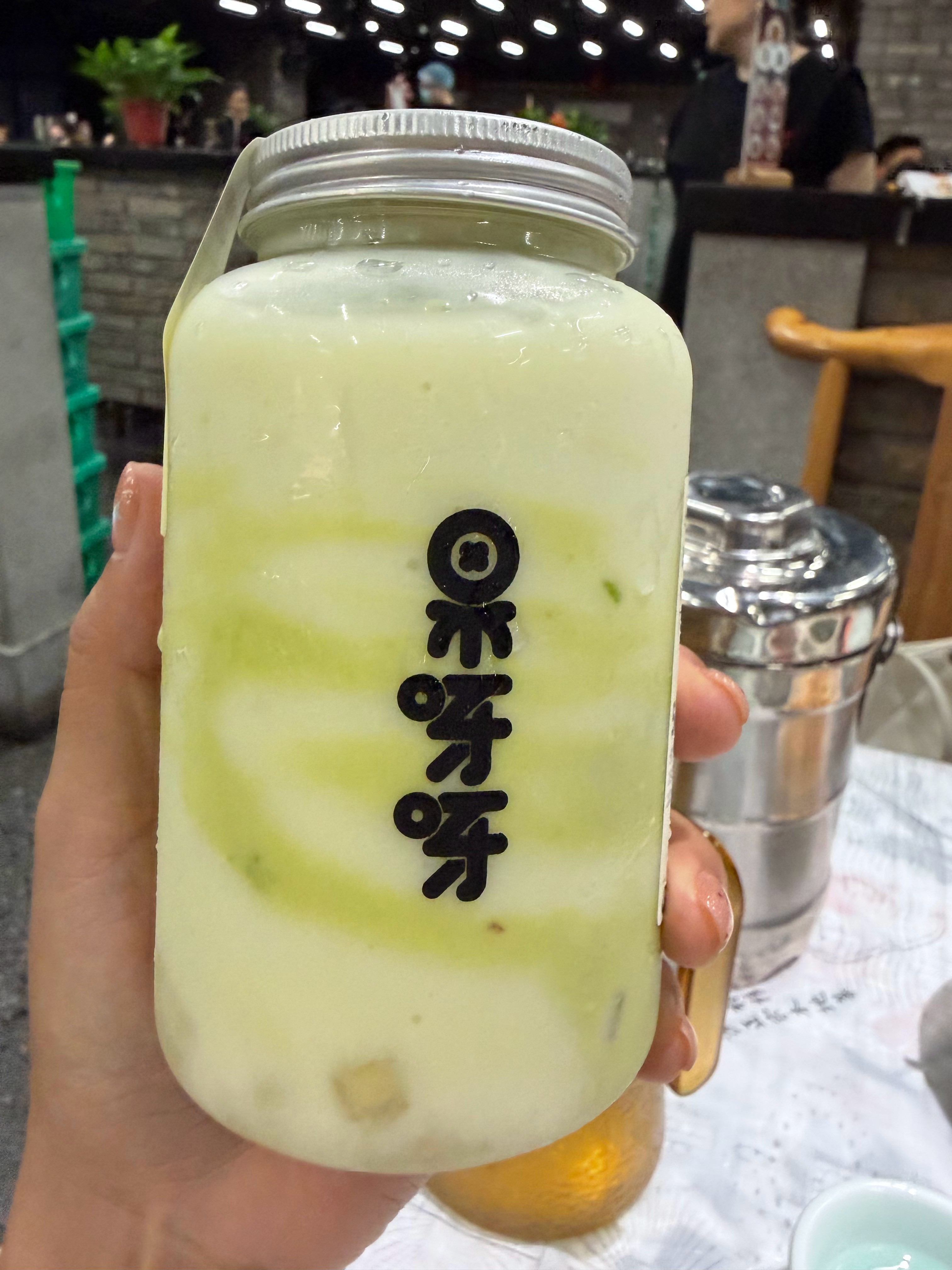 建议大家都试试生活反差法人生本来就是多样性的 既然工作是一种活法，那我们生活可以