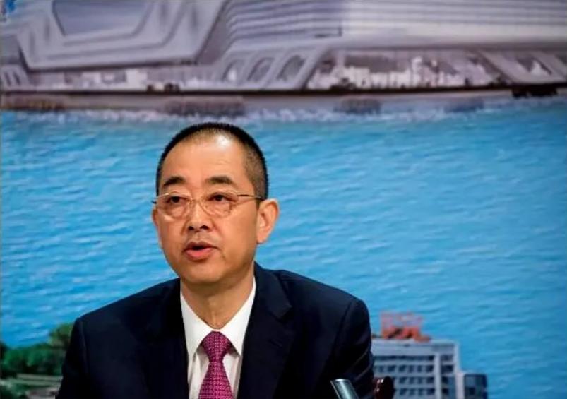 见过贪的，没见过这么敢开口的！ 已经躲到美国加州的恒大前CEO夏海钧，最近向香港