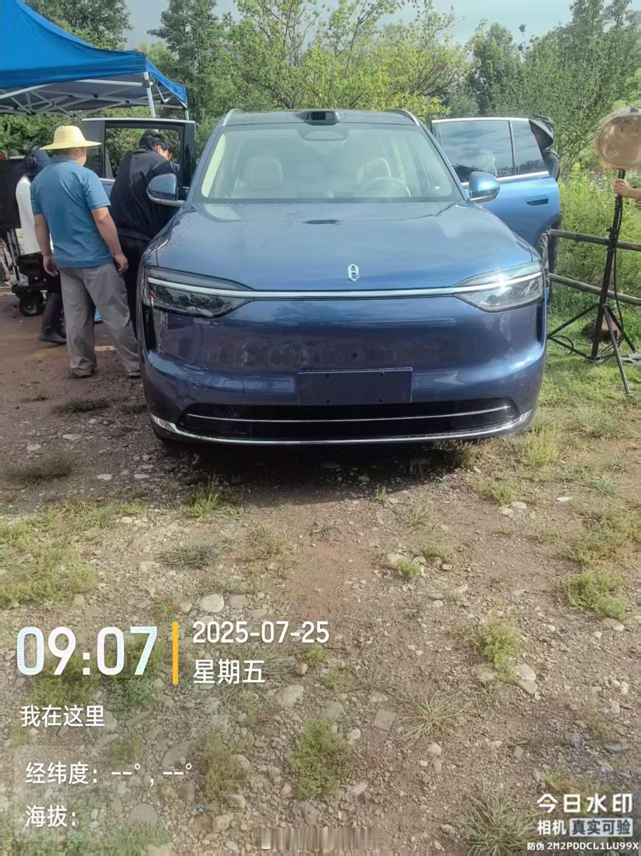 静待花开，眼前的一切“作秀”都不过只是康庄大道路旁的一条～罢了，何须去管！鸿蒙智