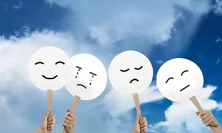 如何让幼儿表达自己的情绪，表达三步法！记得收藏哦#家庭教育#
第1️⃣步共情：不