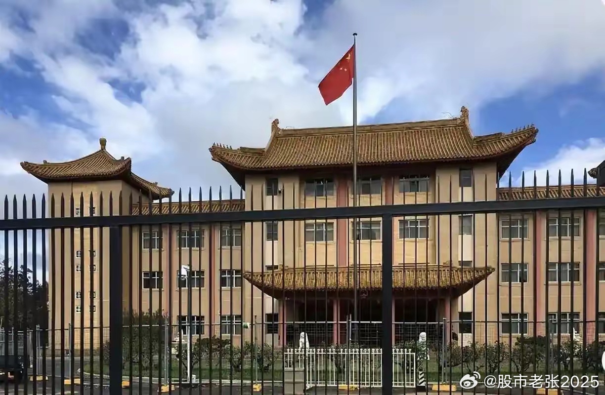 中方回应日本人强闯中使馆威胁杀人太嚣张！日本男子闯中国使馆威胁杀人，真相太离谱！