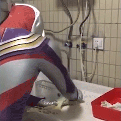 【恭喜那些洗袜子不翻面的人！】日常我们在面对脱下来的臭袜子时，一方面，厌恶感使得