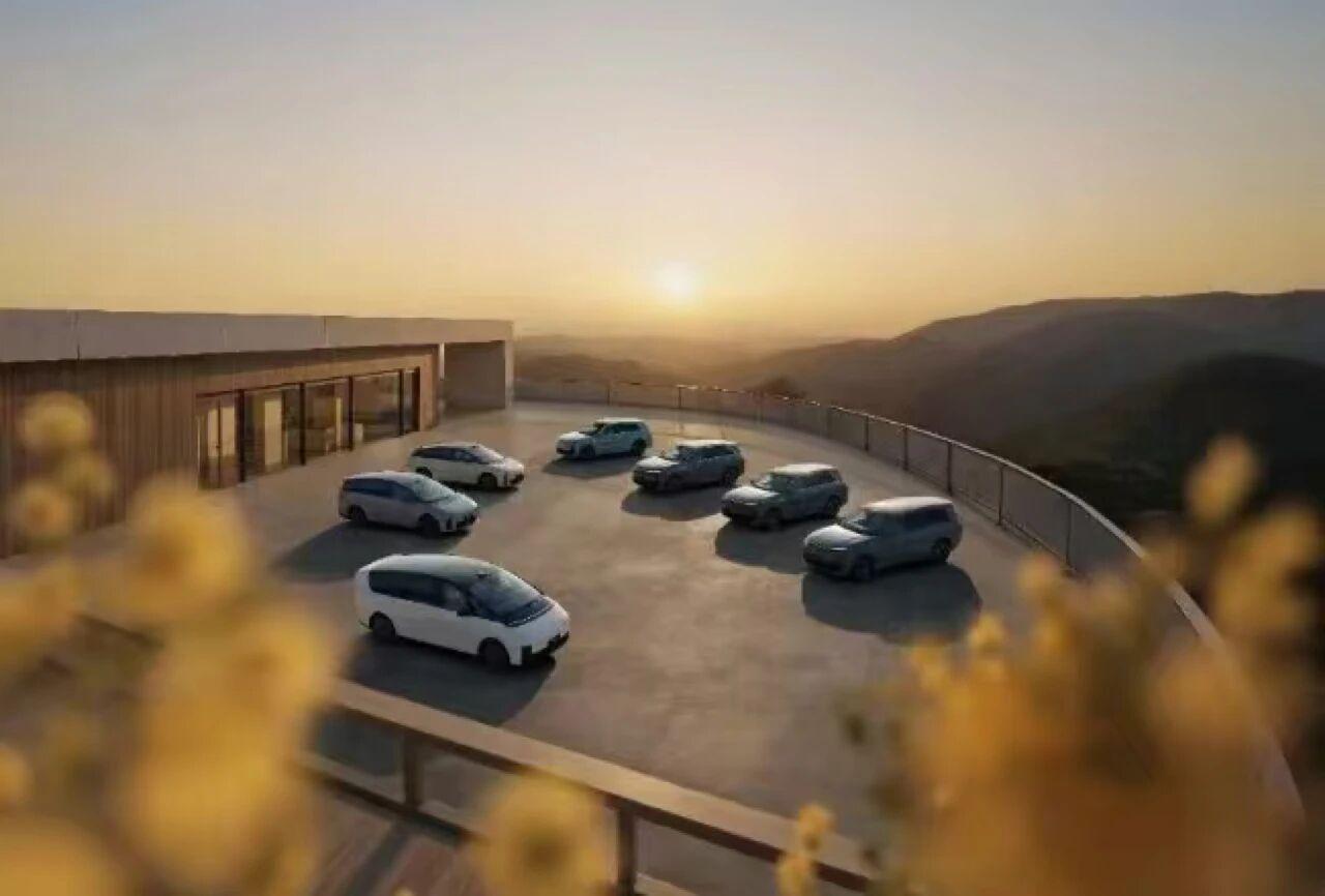 理想MindVLA-o1：让车学会“思考”的AI司机3月17日，理想汽车基座模型