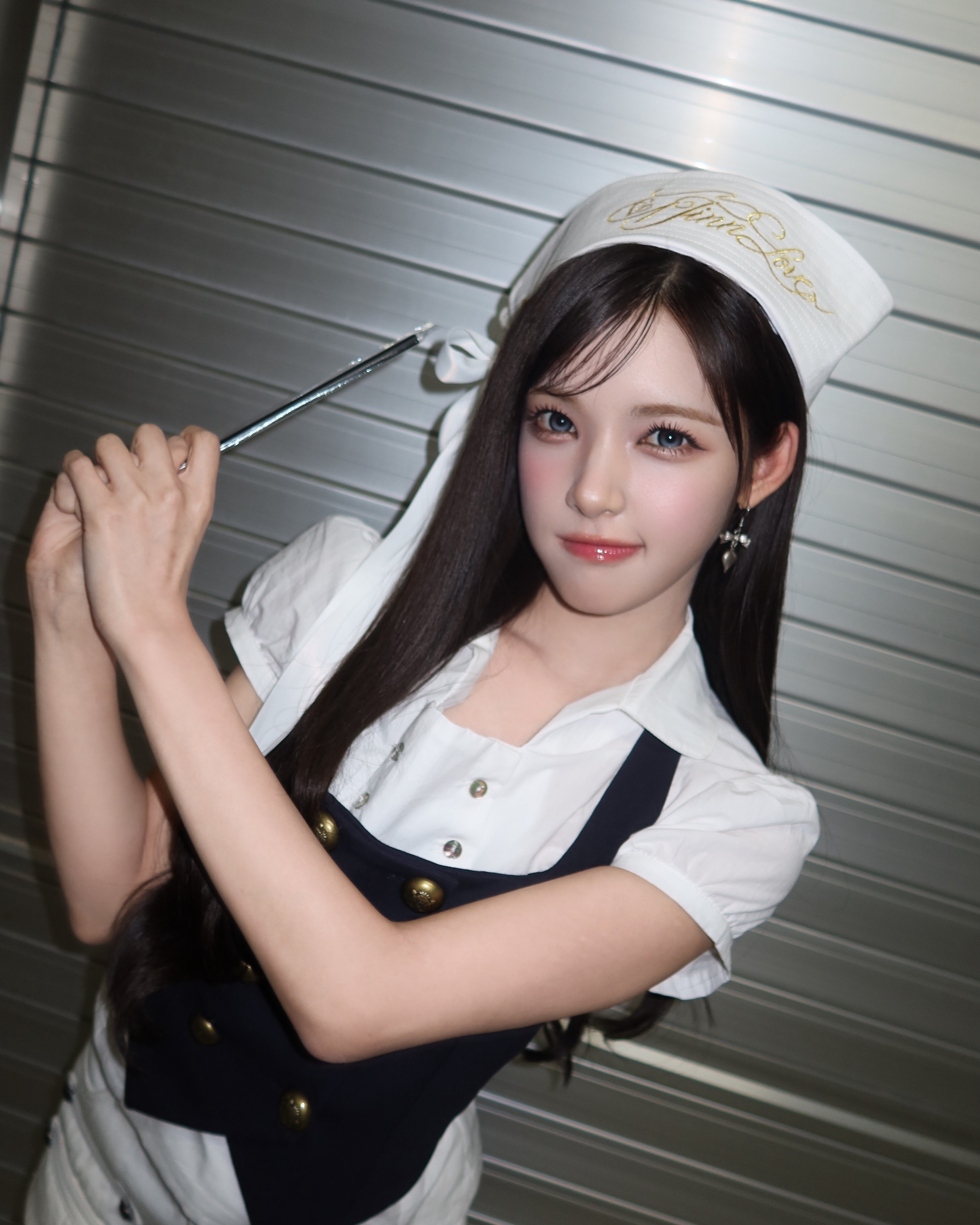 柳河岚 