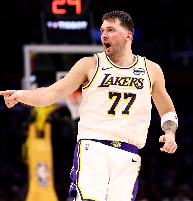 东契奇：“我对待比赛的方式和乔丹一样，我从小崇拜他，崇拜他的竞争精神，我努力把这