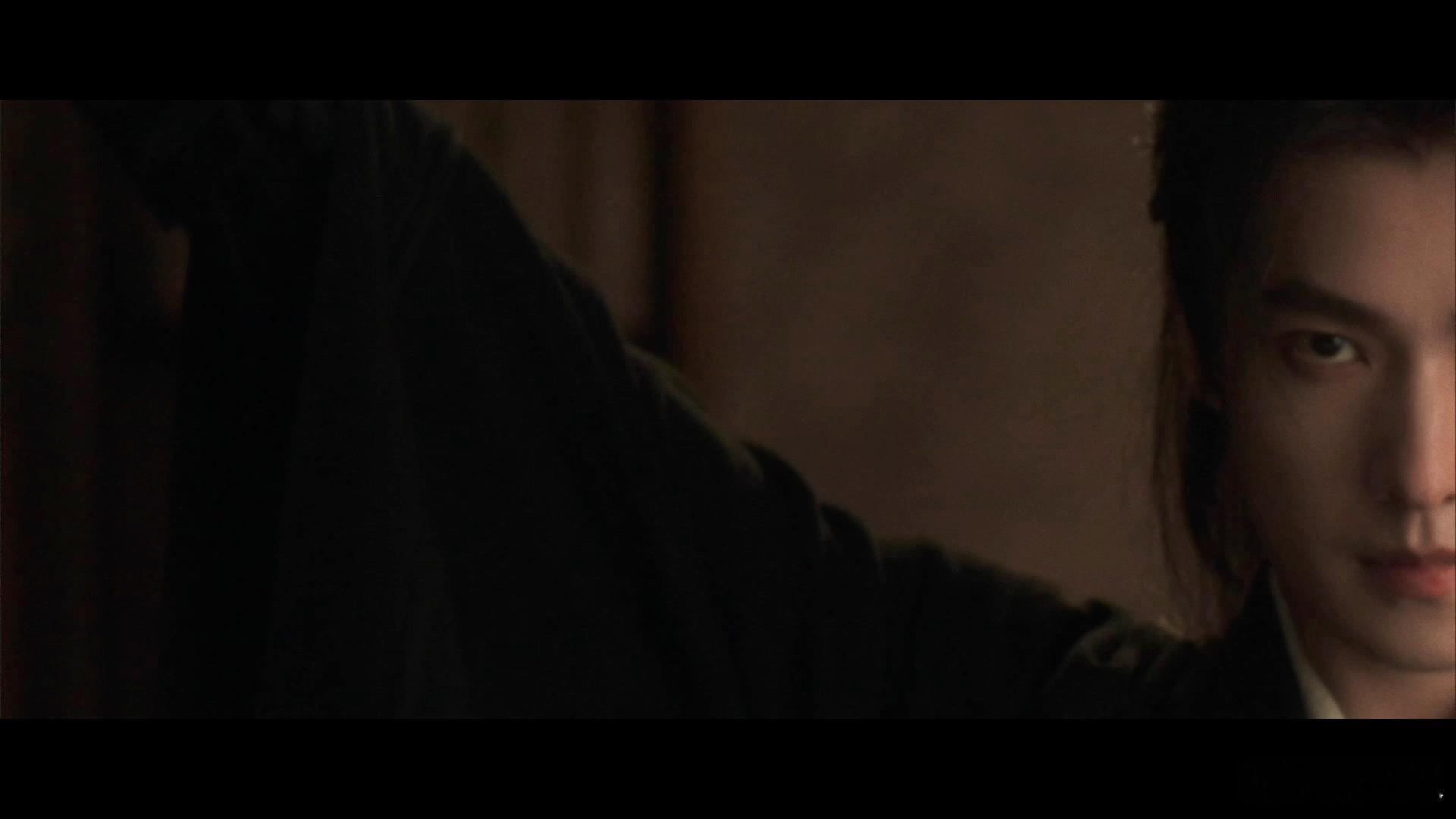 #杨洋斗笠游侠造型#杨洋黑衣斗笠的造型，江湖感太足了！ ​​​