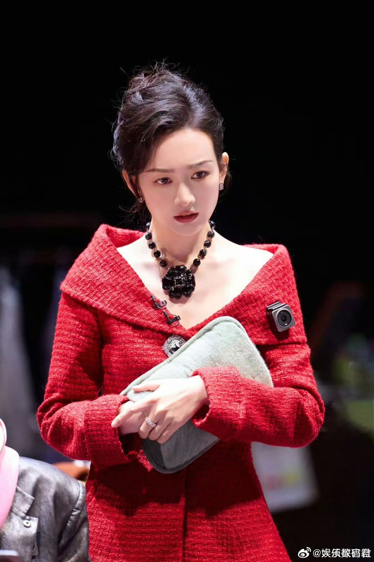 戚薇王鸥你俩一起过刚刚好大侦探事业担当+育儿担当，两位妈咪的互补组合，就是最养眼