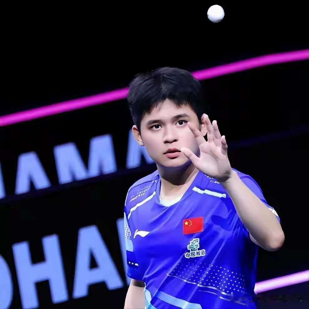 太原常规挑战赛开打，我最关心的还是林诗栋！
之前连续退赛两次，大家都在揪心他的肩