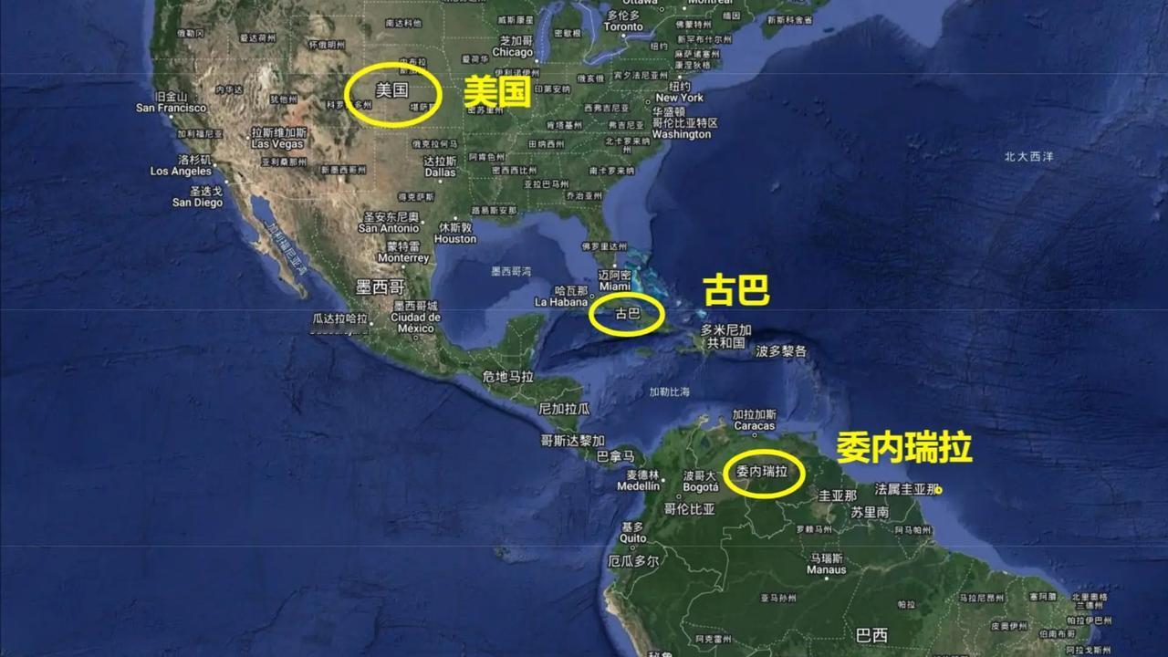 美国压根不敢打委内瑞拉，充其量就是吓唬，原因有两点：
1、民主党那边把俄乌冲突定