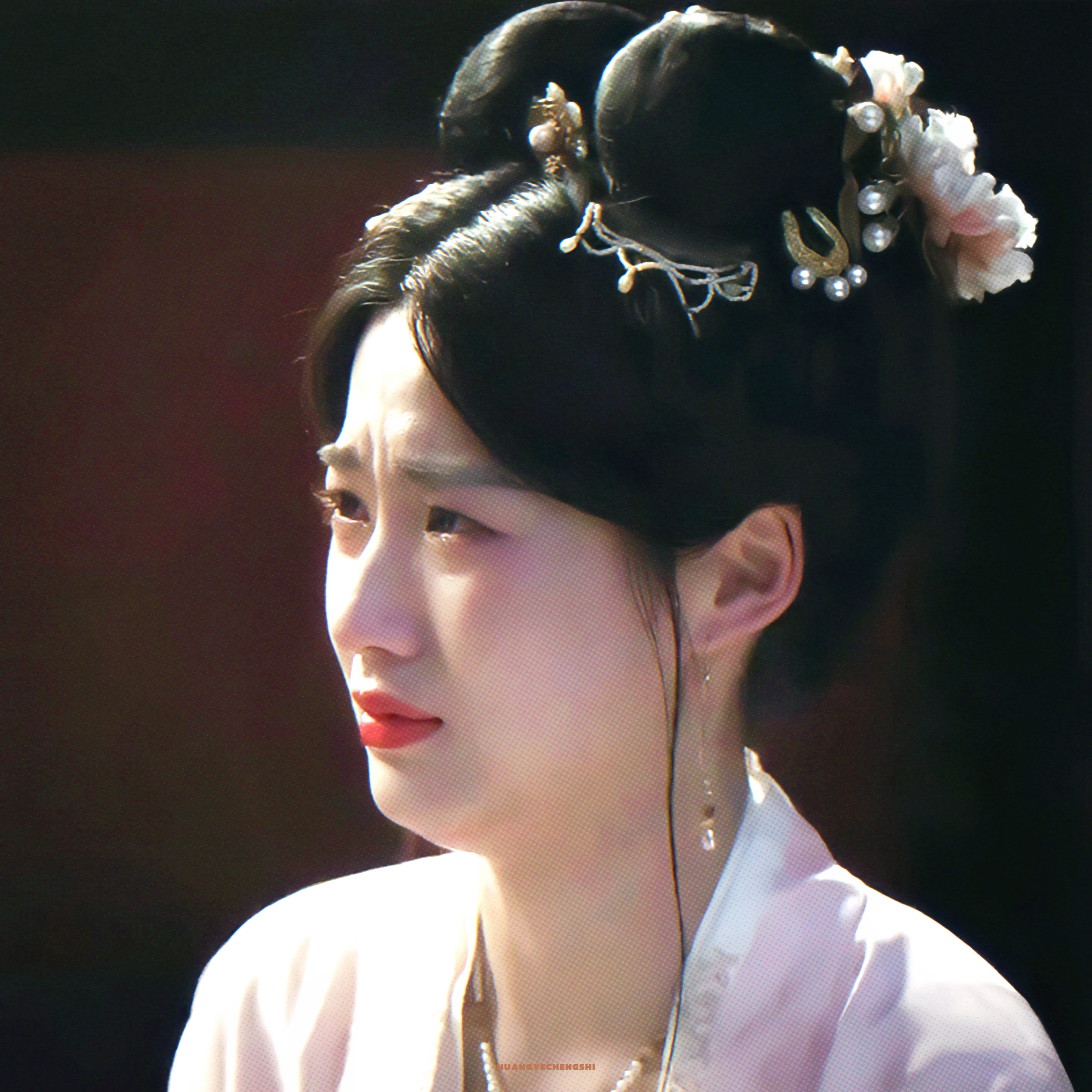 *卢昱晓/康宁心疼姐姐的小兔子🐰 