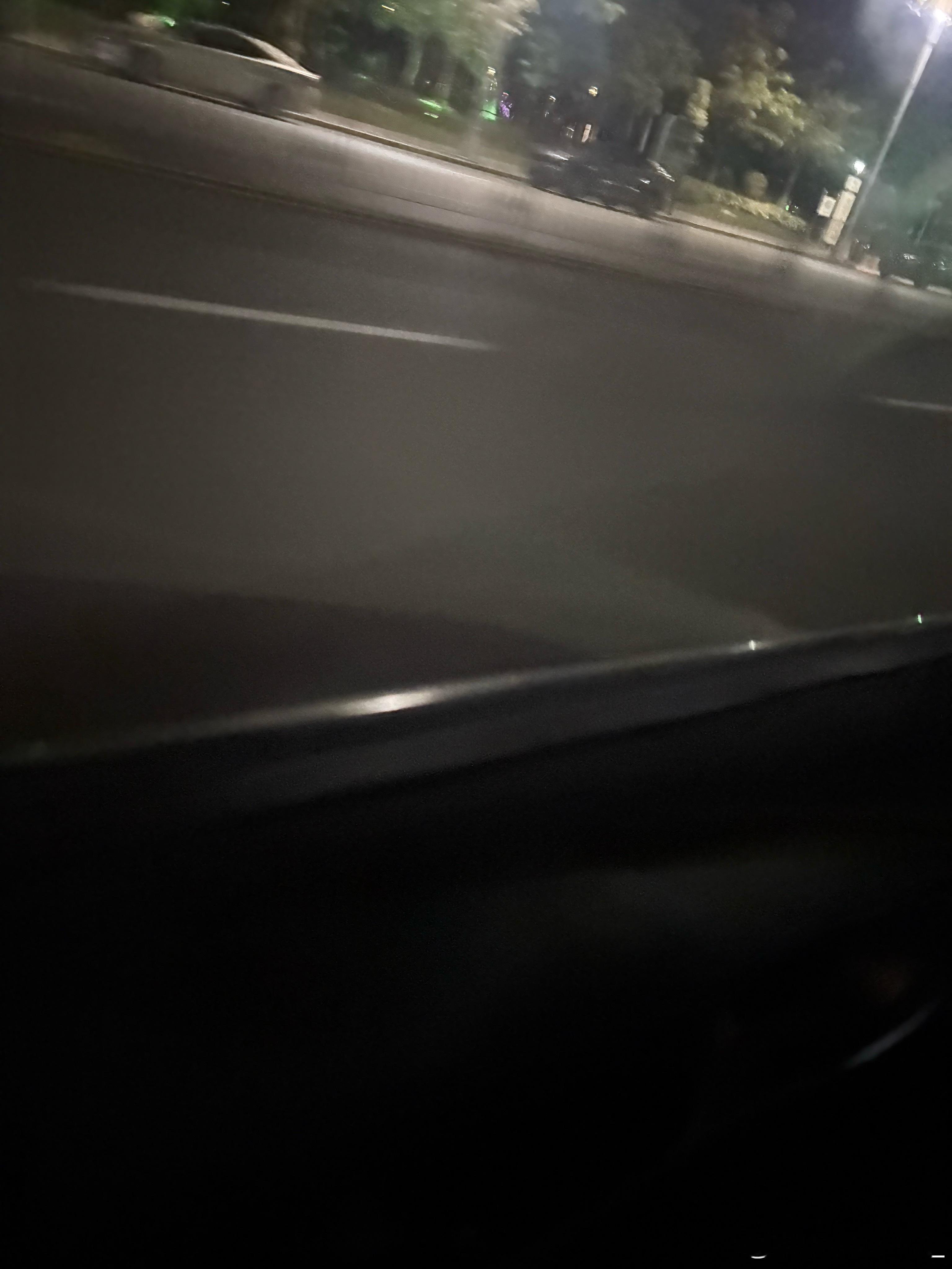每天打球打到这个点 简直是太健康了…高精力人群无疑 