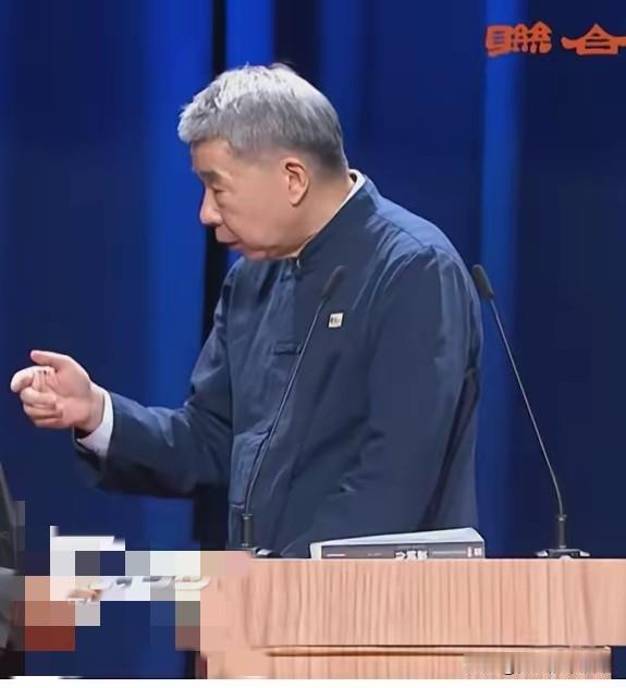 估计几位候选人都讨厌张亚中。他就不是来参选的，而是来刷存在感的。不过刷存在感也没
