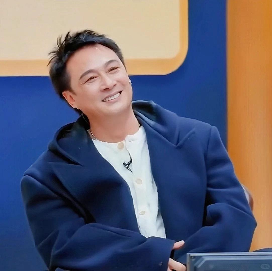 吴镇宇被这段演技创飞了无限超越班别人在赶流程，吴镇宇在赶着笑。看到黄艺馨的表演状