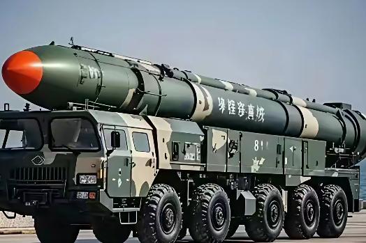 美国战略专家表示：如果美国真的插手了中方的台湾问题，那么中国的军队很有可能在30