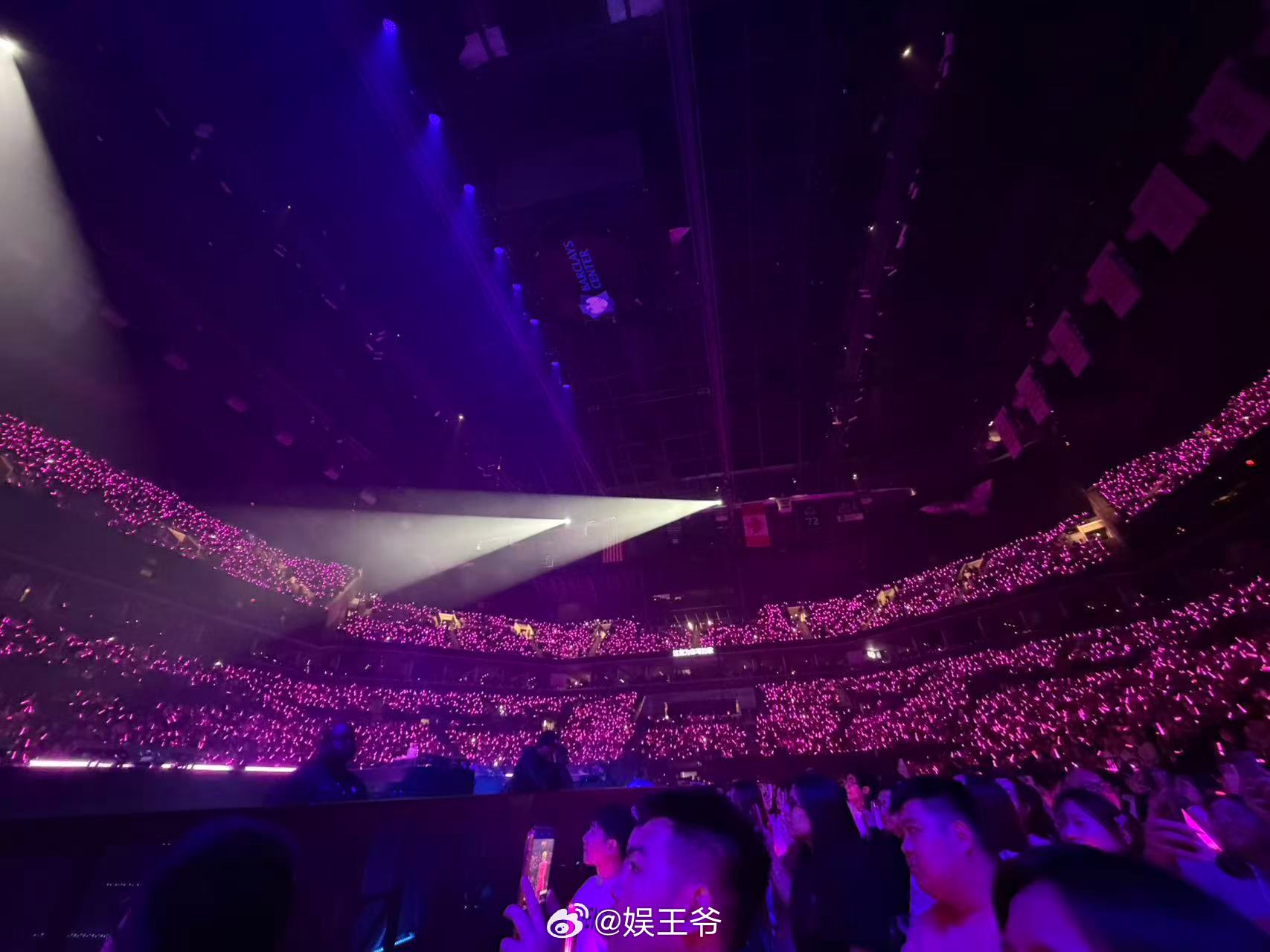 汪苏泷世巡纽约场上座率哇，是永远满座的罗曼城啊！ 