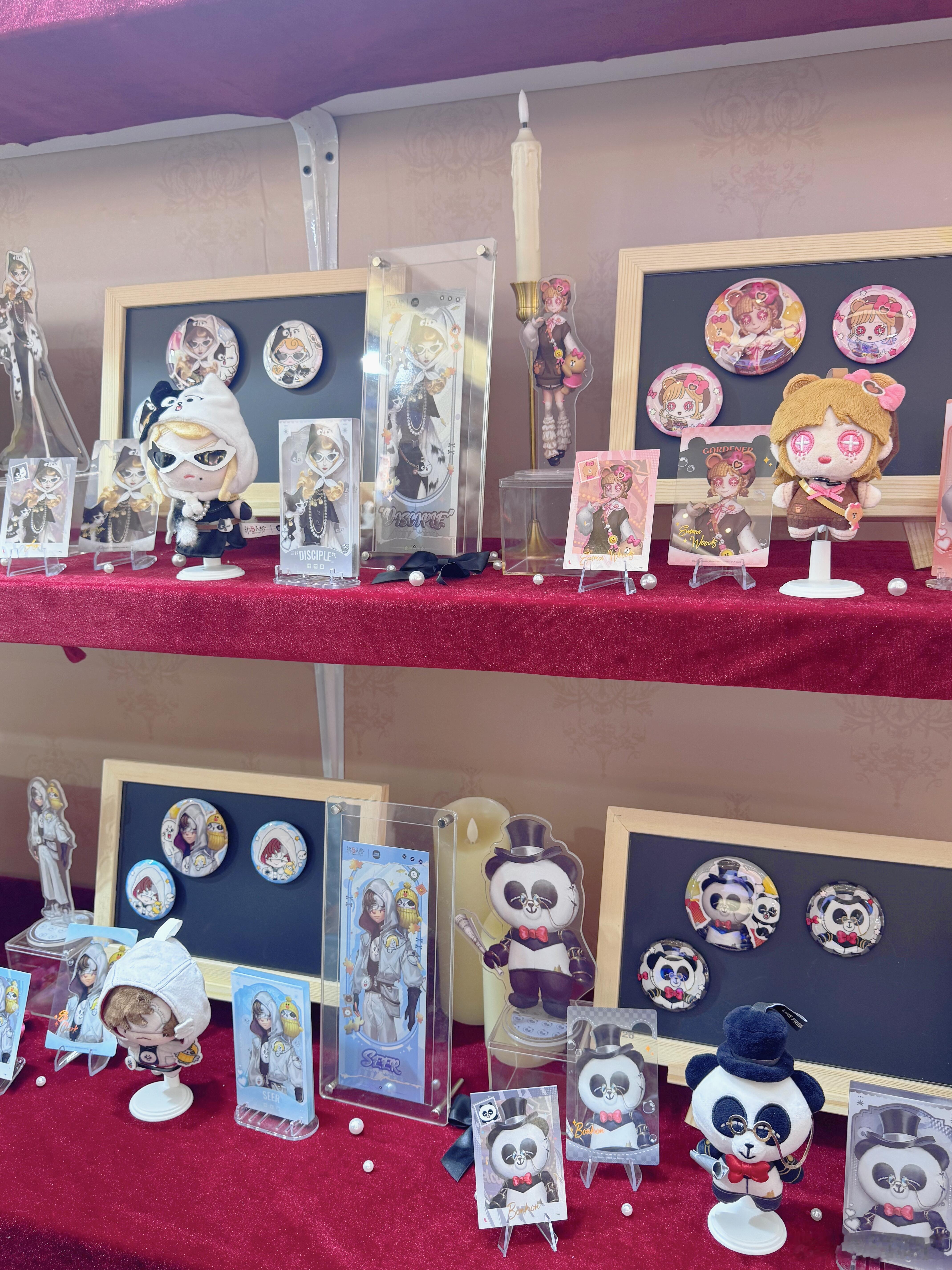 上海又多了个二次元打卡新地标上海街头二次元浓度超标了第五人格主题快闪落地上海！游