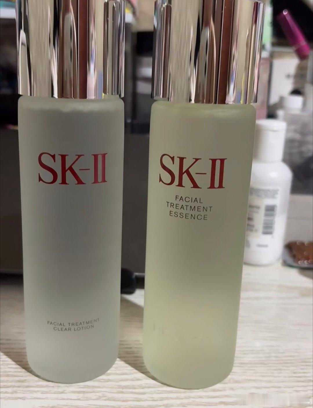 sk2神仙水用完即时状态就很轻盈透亮，坚持下去估计皮肤会更显年轻 