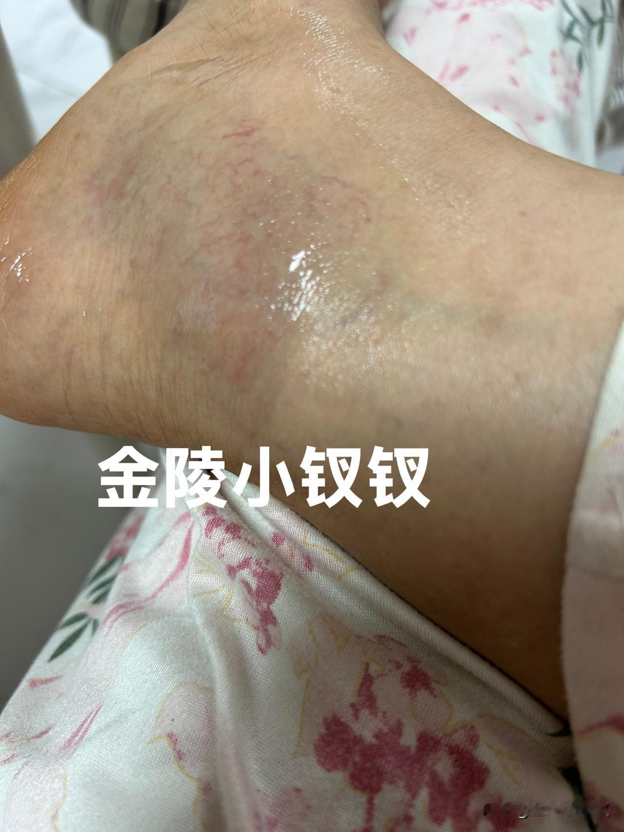 那一刻，我很悲凉！

今天早上准备骑着电动车到地铁口，然后坐地铁6号线再倒3号线