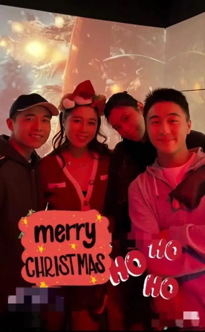 奚梦瑶陪老公、小姑子、大伯哥一起过圣诞节，真是够忙碌，何猷亨罕见露面，与胞弟何猷