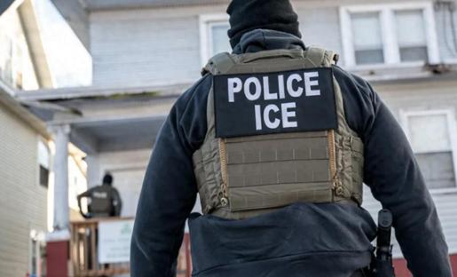 就在3月31日美国彻底炸锅了，一件关乎90万人命运的大事，被一位法官直接改写，狠