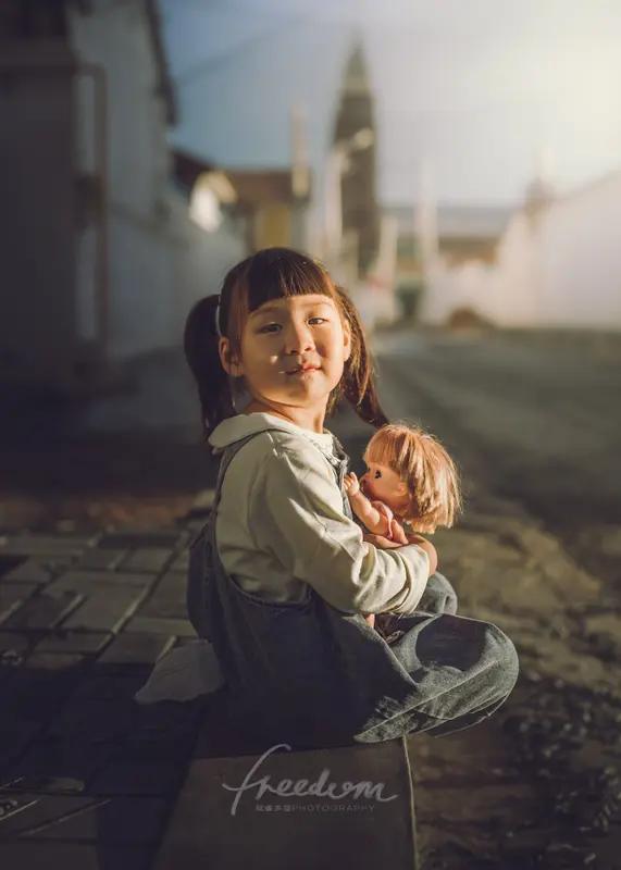 人与人之间最珍贵的东西是什么? 人与人之间最珍贵的东西，我觉得是真诚。现在这社会