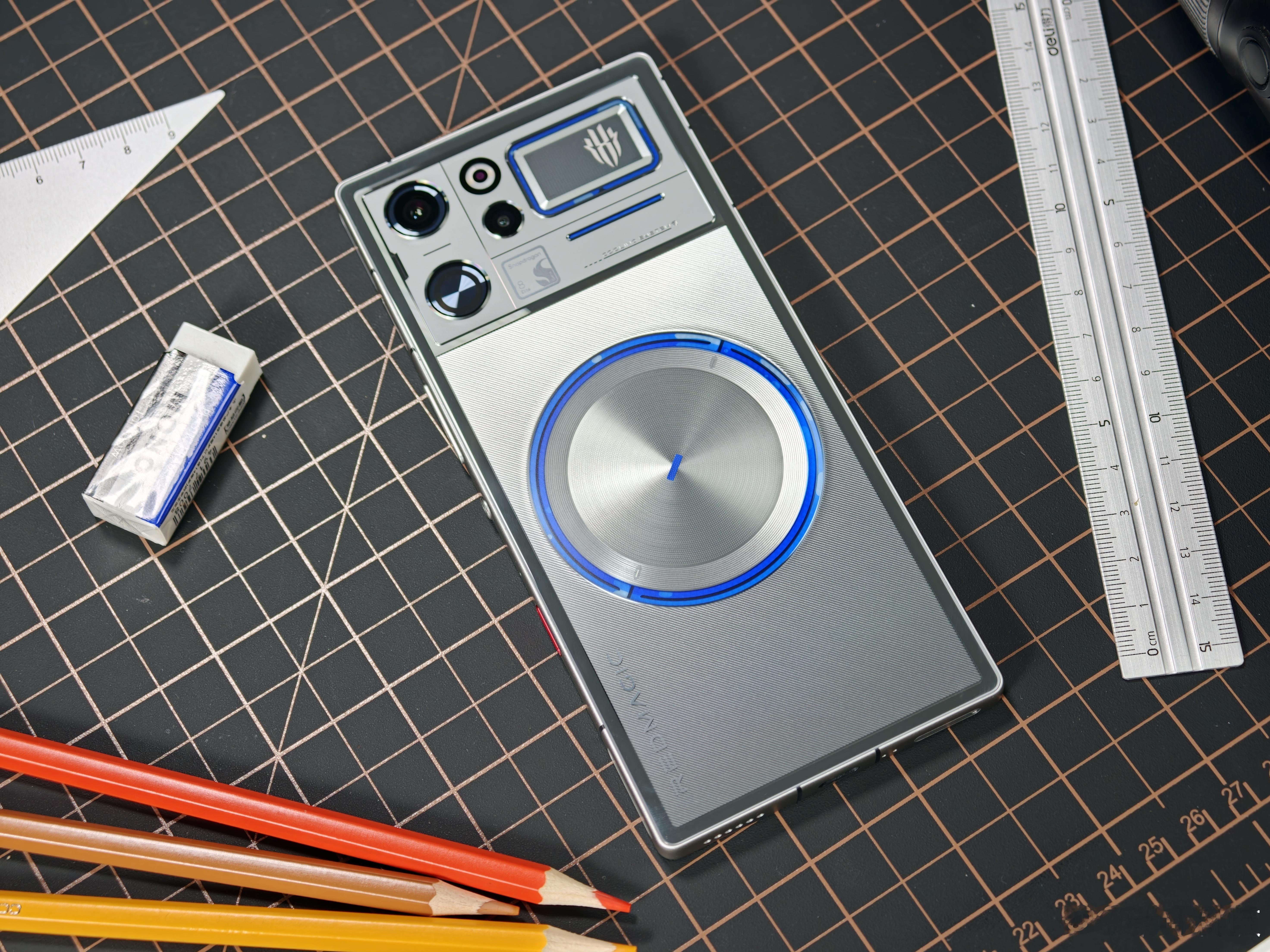 红魔12Pro+零售机续航已经测完了，对于一台骁龙8EE6的旗舰机，外加上840