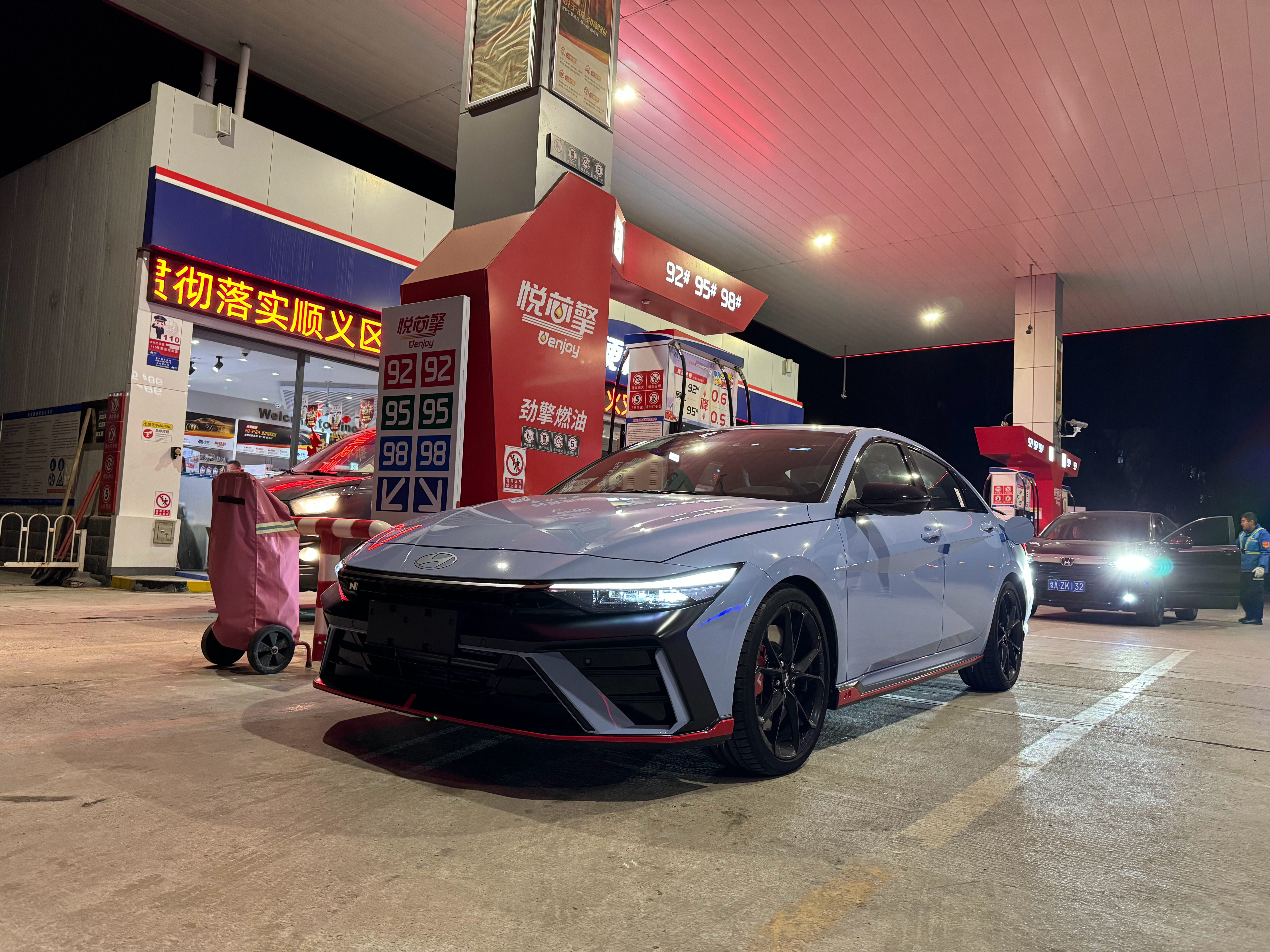 新加一箱满油，想起来了，每次重新加油，这发动机就得重新学习一次，不然又不能满功率