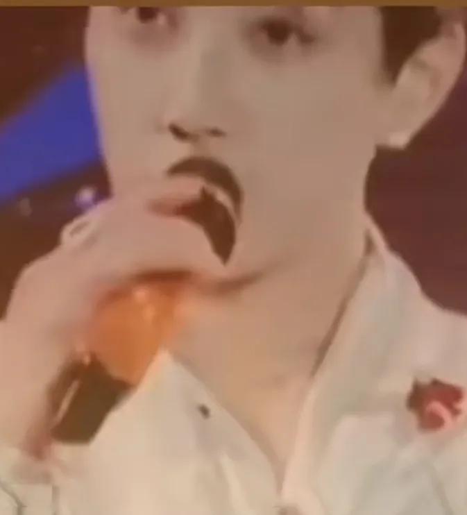 谢贤的“亲情课”：藏在现实提醒里的人间清醒
 
谢贤对谢霆锋的一番话，近来引发不