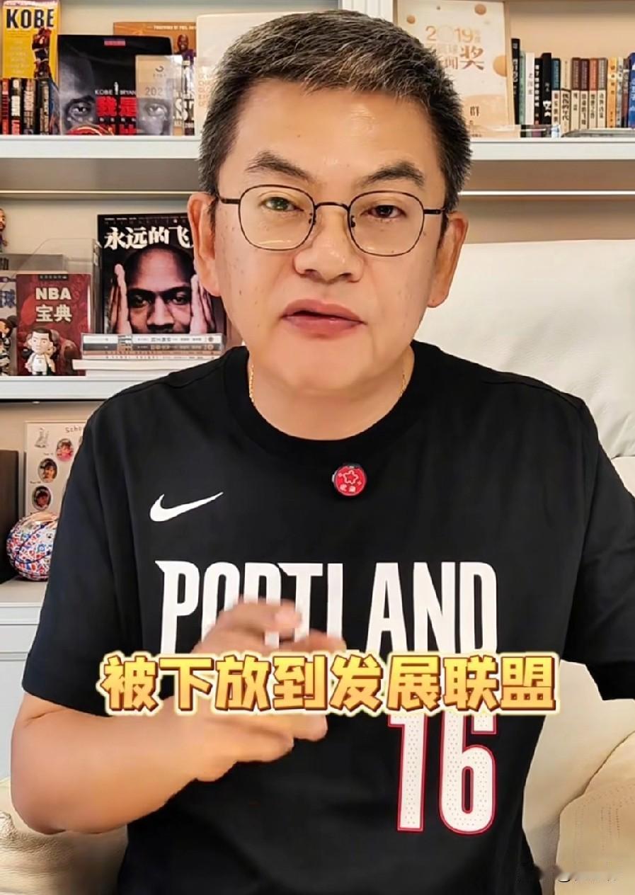 你认同吗？苏群谈杨瀚森：

“杨瀚森今天算是碰到了小新秀墙，毕竟常规赛还没到来，