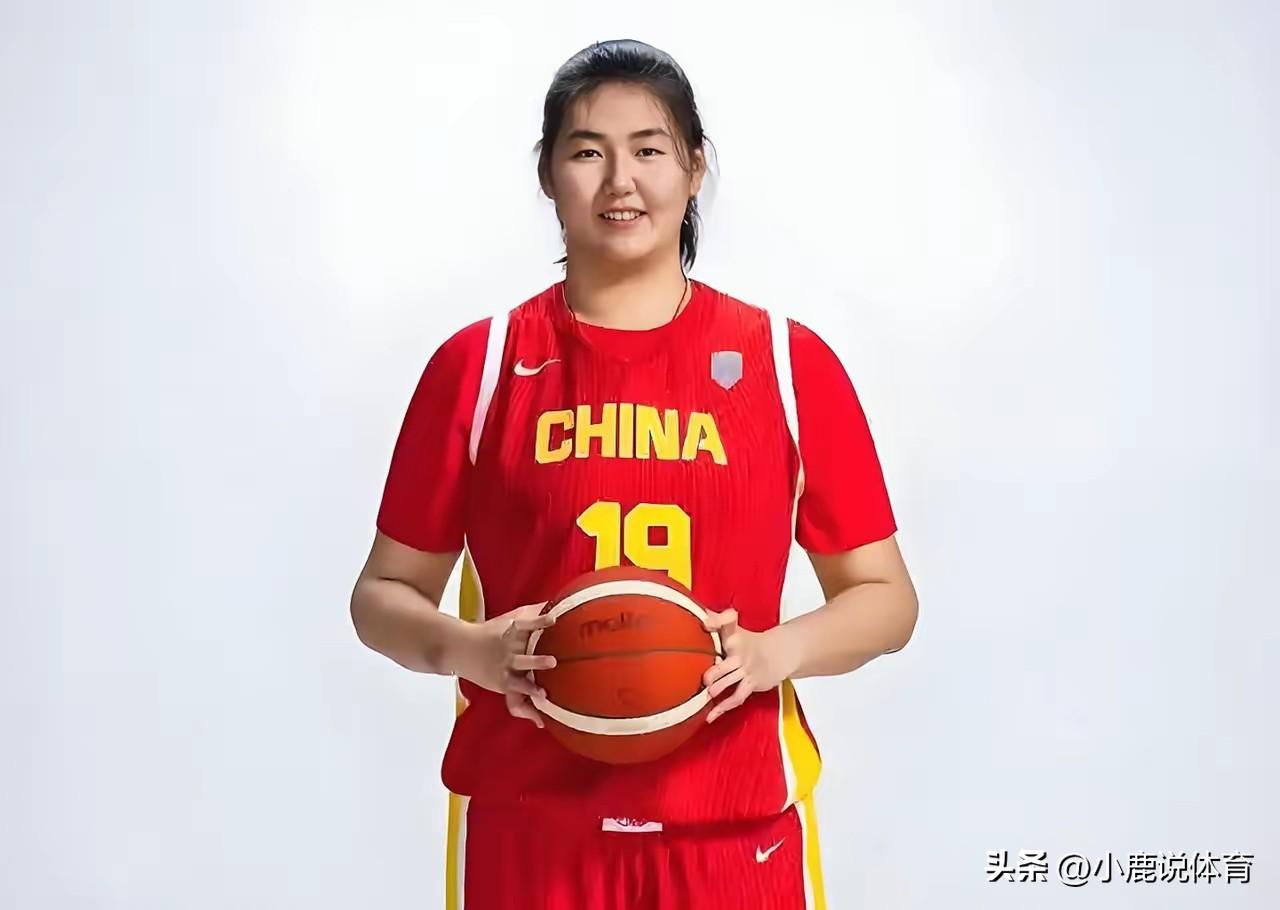 别再拿年龄，
替张子宇掩盖所有问题！
 
谁都知道她今年才19，年纪确实小。
但