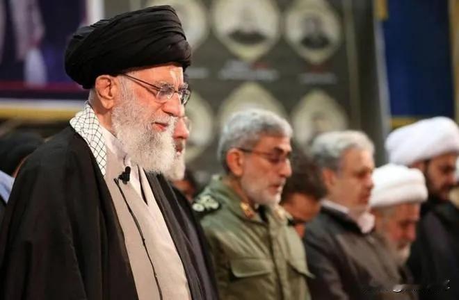 从美国这次对伊朗的策略和手段来看，美国是真的没钱了，搞不起大规模的军事行动，别看