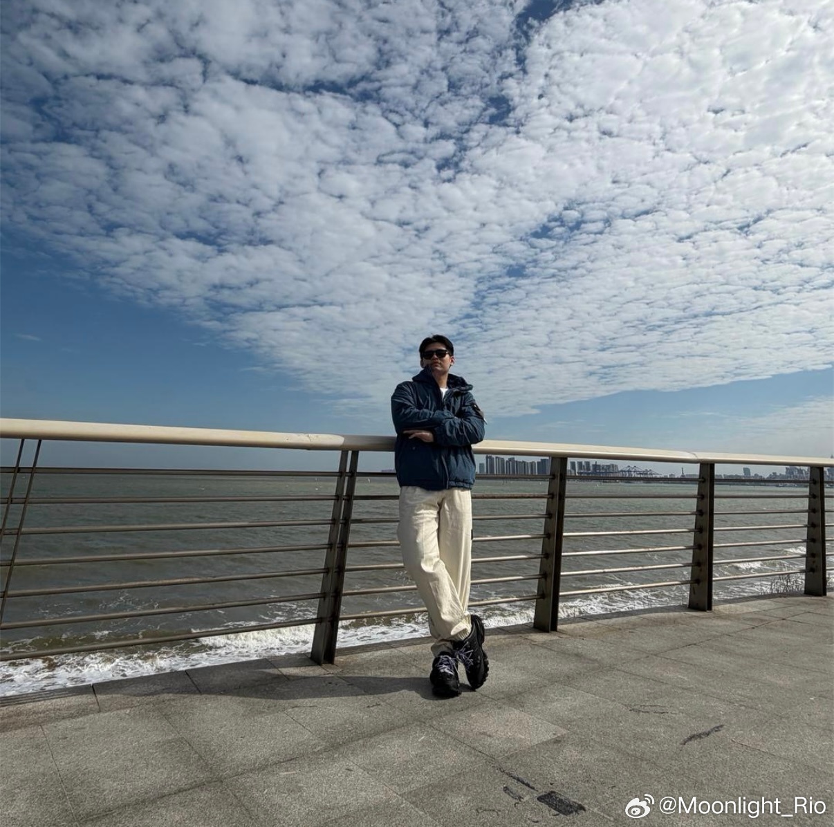 林诗栋更换抖音头像更新个性签名：知不足而奋进 望远山而前行 