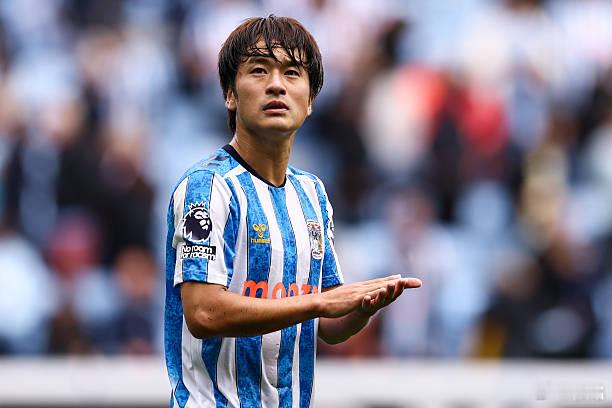 考文垂0比1赫尔城 考文垂想在主场拿下赫尔城，比赛后半段大举压上，已经被打了一次