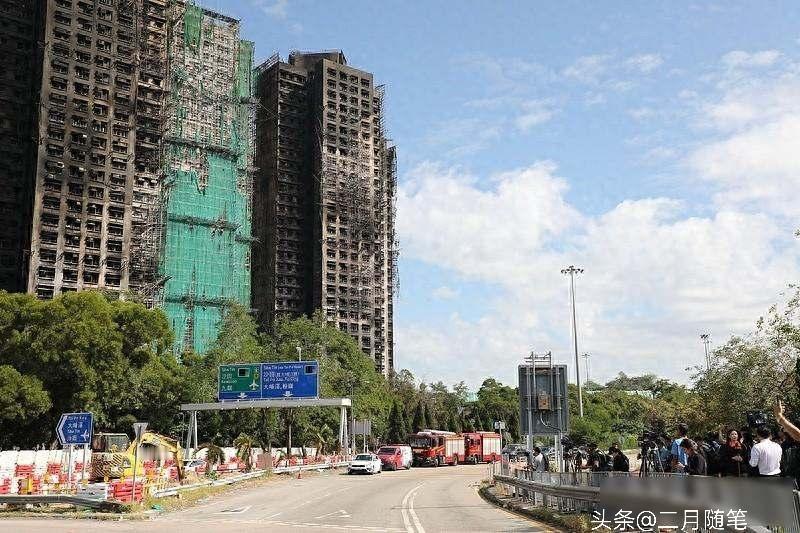 香港大埔火灾已致146人遇难 仍有100人失联！

香港大埔宏福苑那场火灾，
听