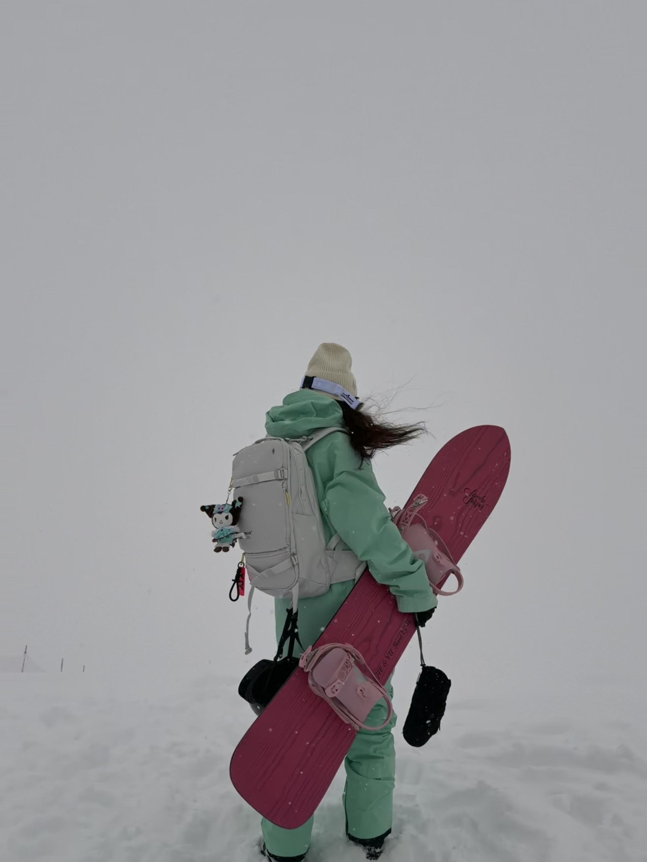 终于又等到可可下雪了 今日是小绿💚