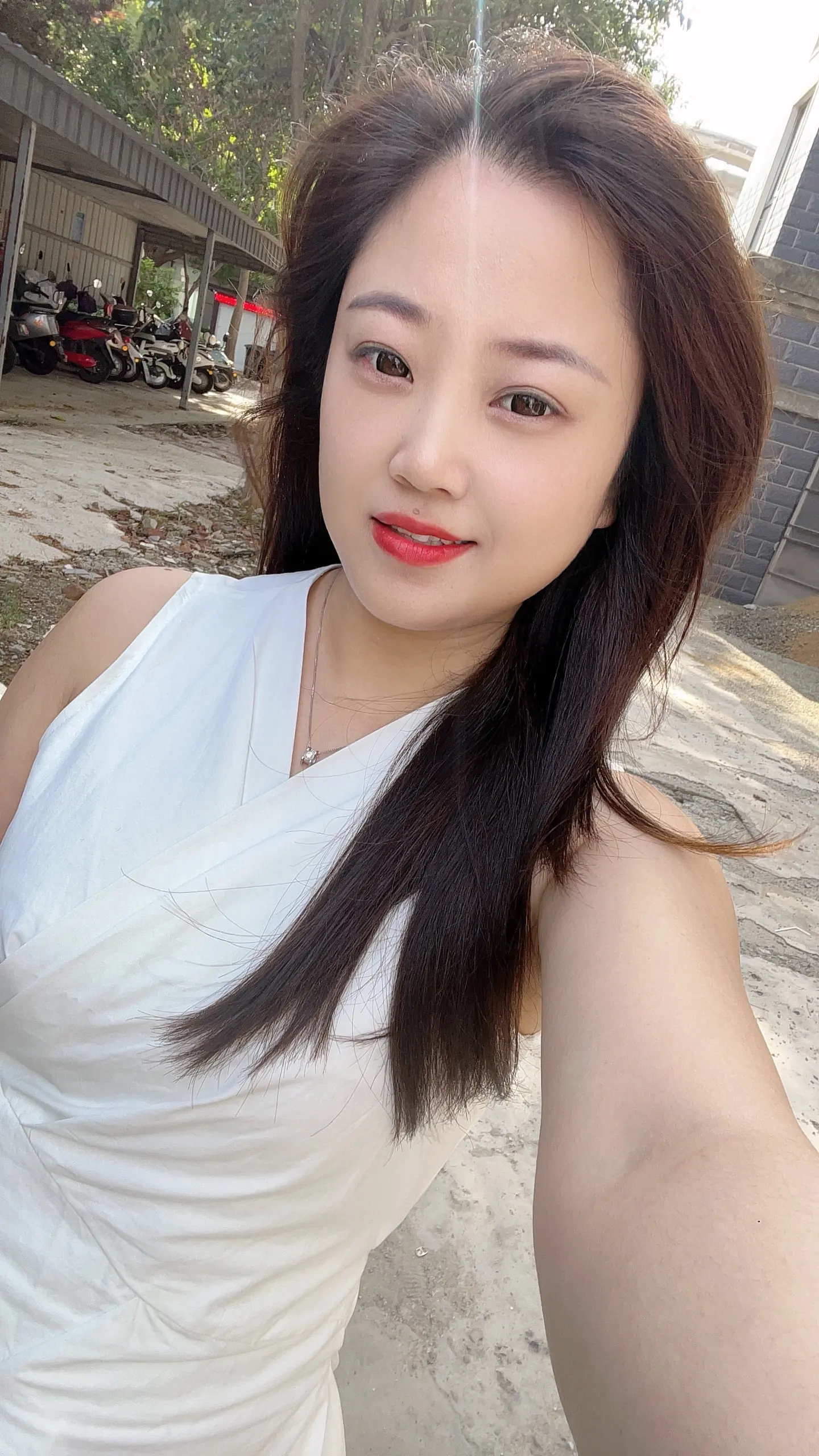 你最美的样子 不是花枝招展 不是性感妖娆 而是面对琐碎的生活依然有最纯真的笑容