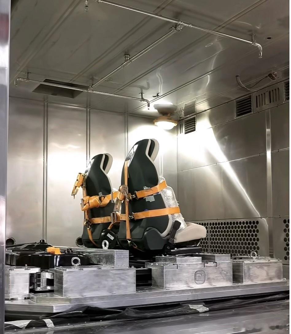 昨天晚上看完雷军的直播，特别感慨。让我深刻地意识到，这辈子最后悔的事情就是当年选